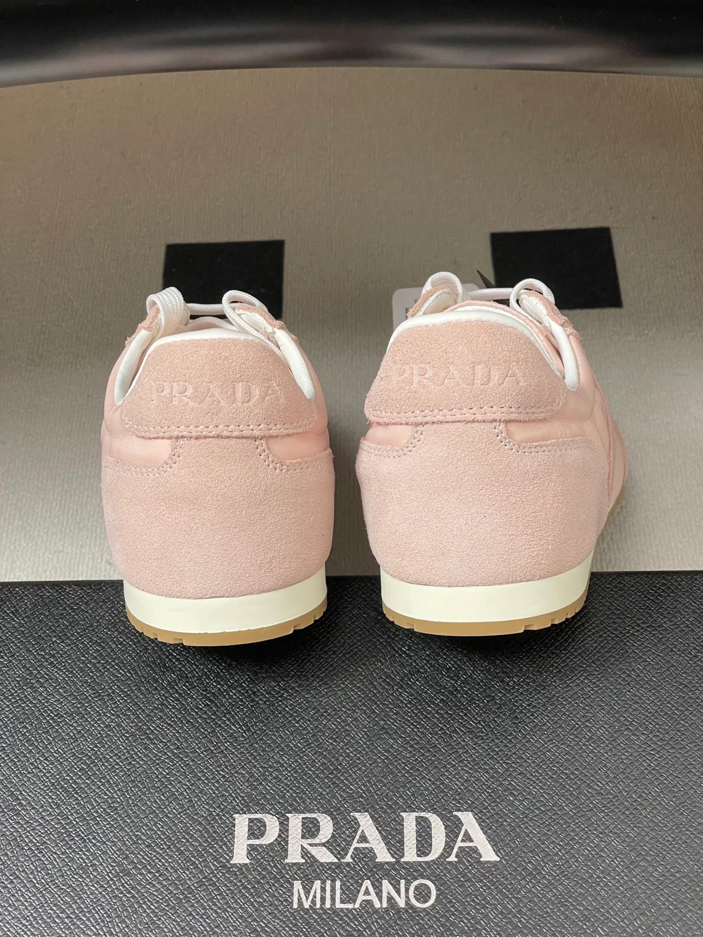 Кроссовки Женские Prada 9700319