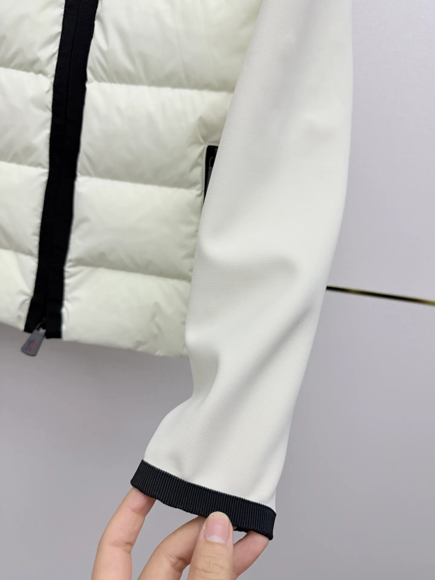 Куртки И Пуховики Женские Moncler 18435808