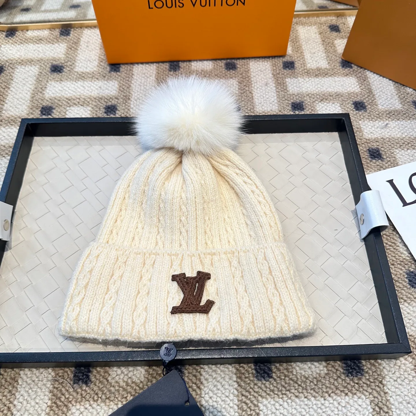 Головные Уборы Louis Vuitton 823961