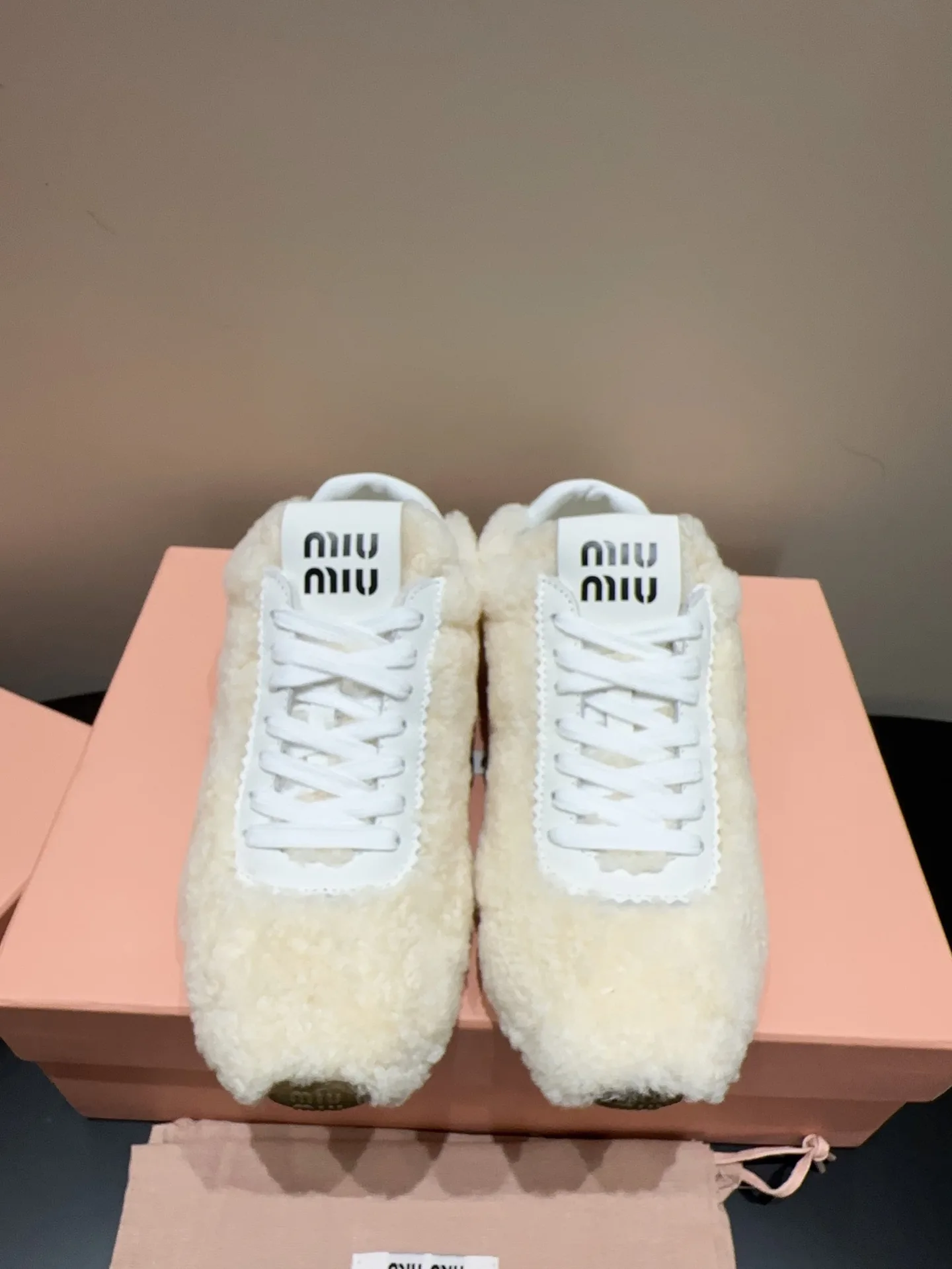 Кроссовки Женские Miu Miu 19301153