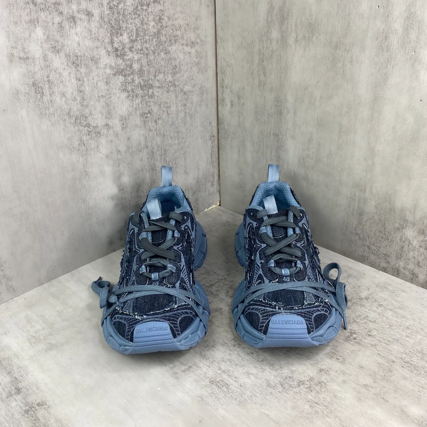 Кроссовки Женские Balenciaga 11102644