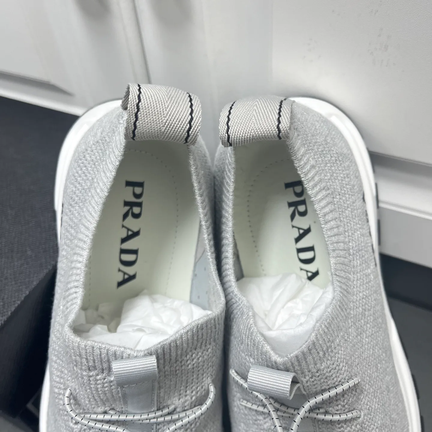 Кроссовки Мужские Prada 24211