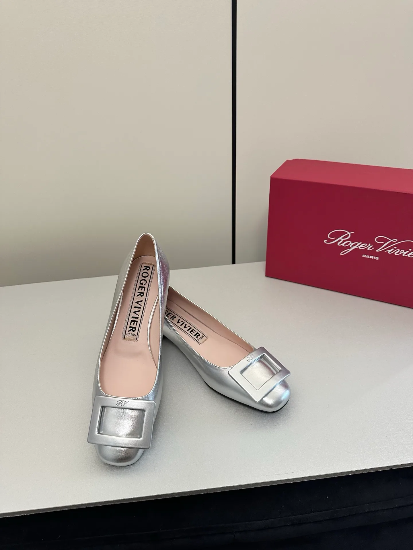 Балетки Женские Roger Vivier 17624462