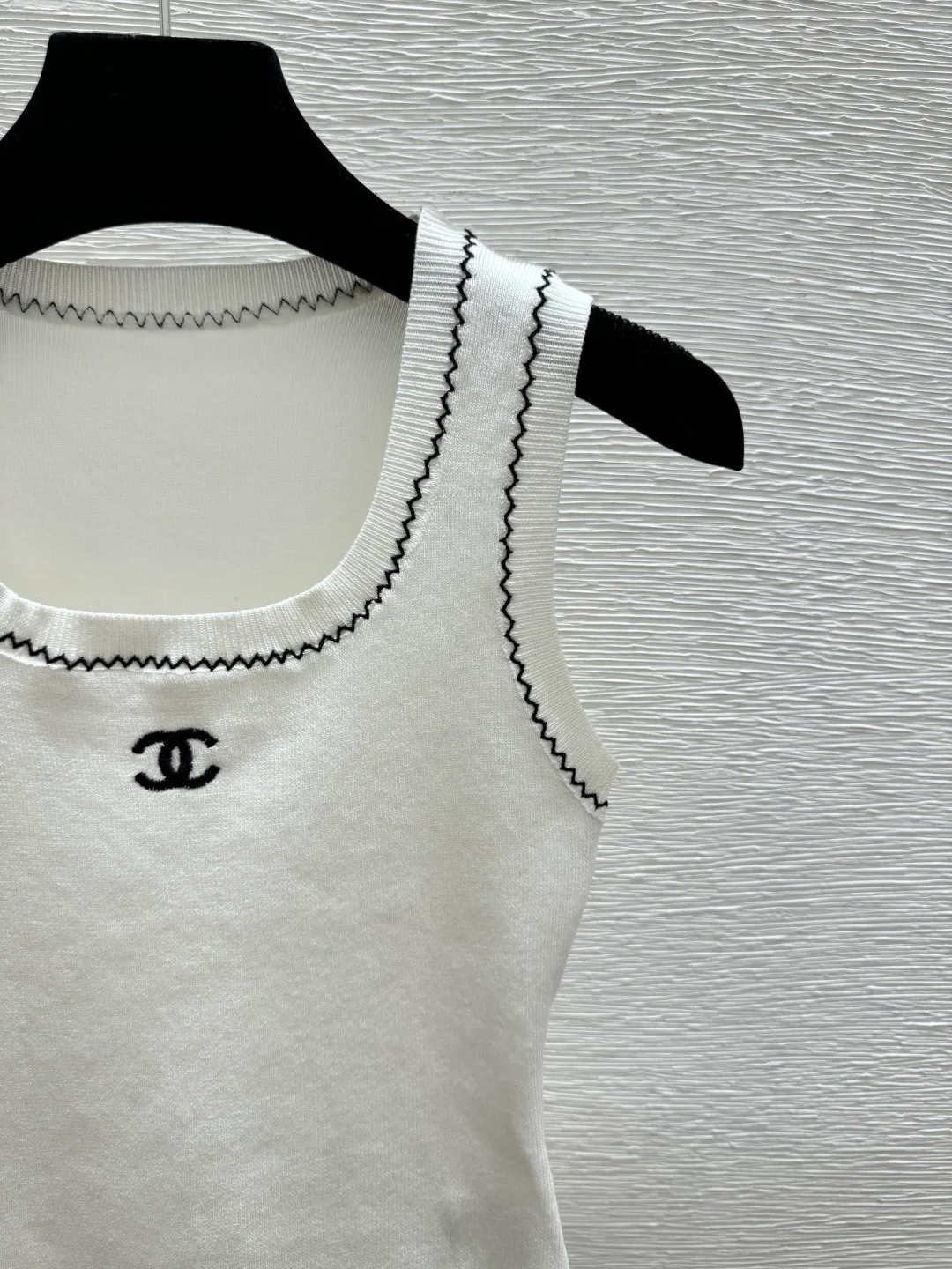 Жилеты Женские Chanel 13072729