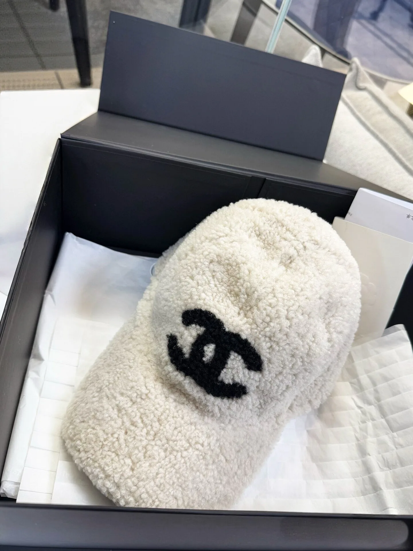 Головные Уборы Chanel 5000420