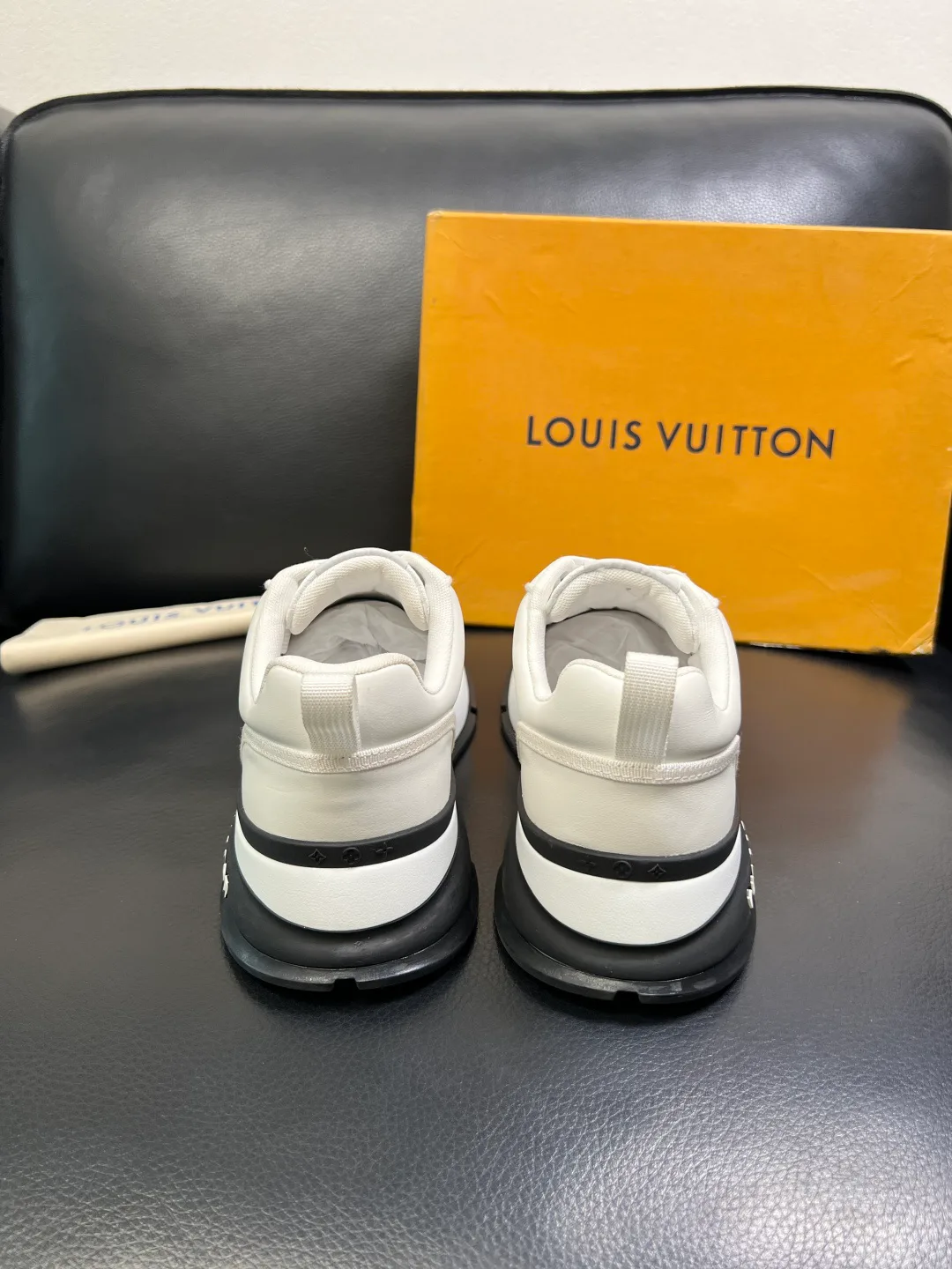 Кроссовки Мужские Louis Vuitton 369017