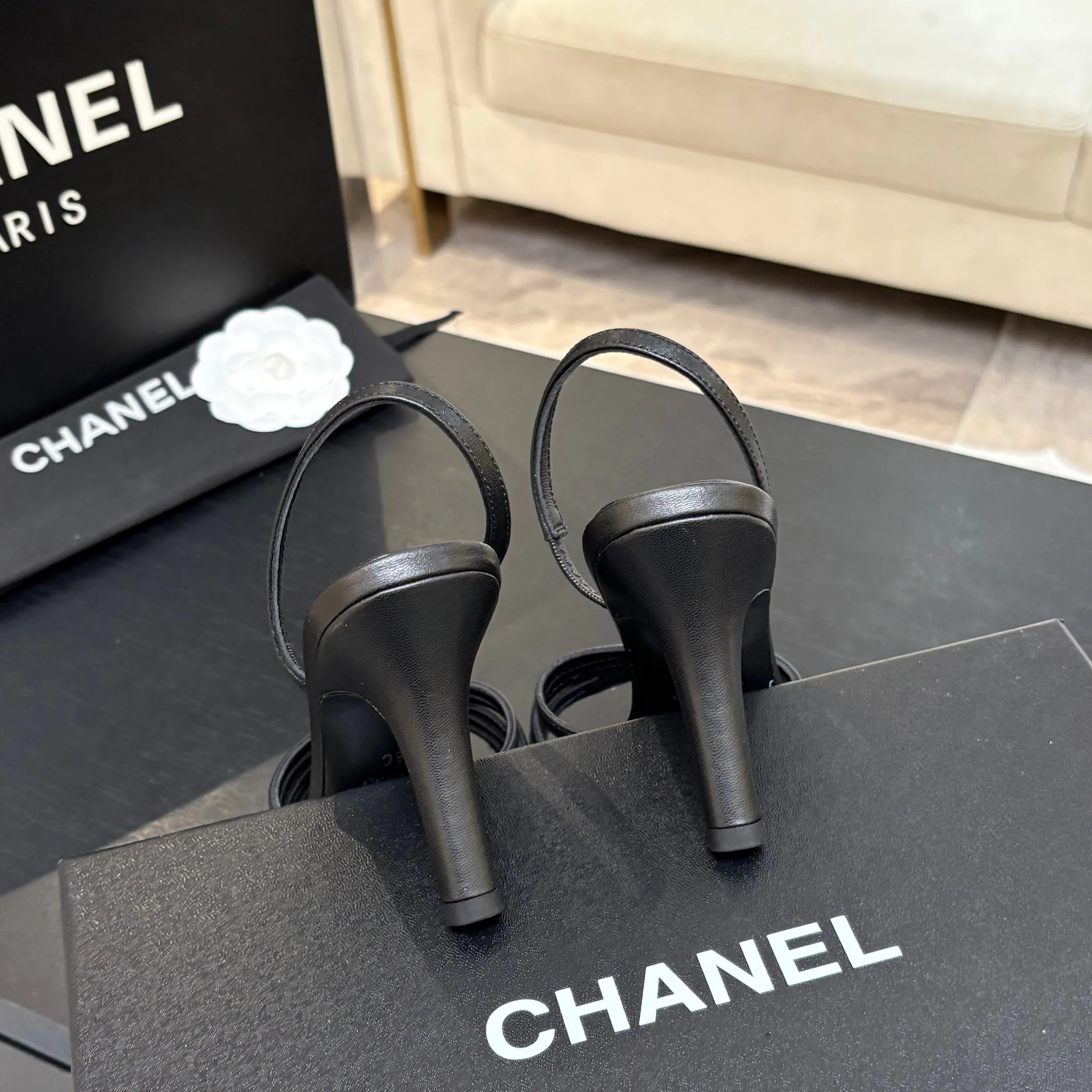 Босоножки Женские Chanel 16932185