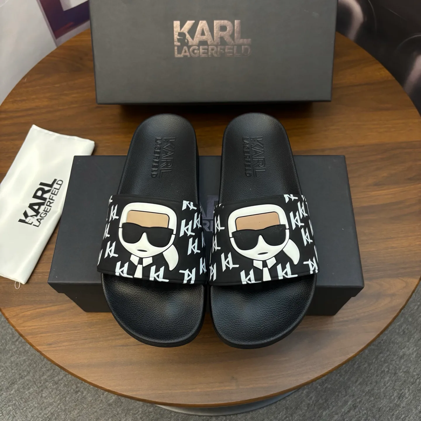 Шлепанцы Женские Karl Lagerfeld 10776051