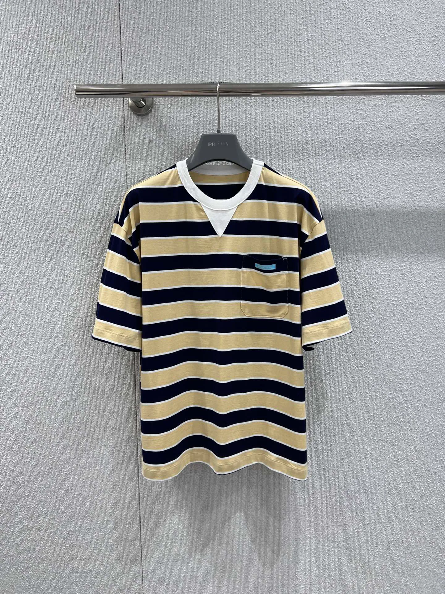 Футболки Женские Prada 1520980