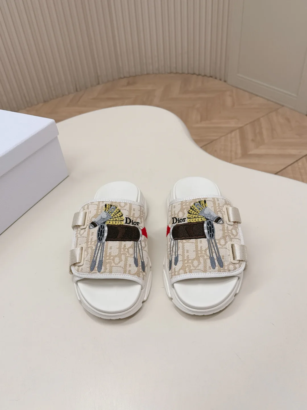 Шлепанцы Женские Christian Dior 11396547