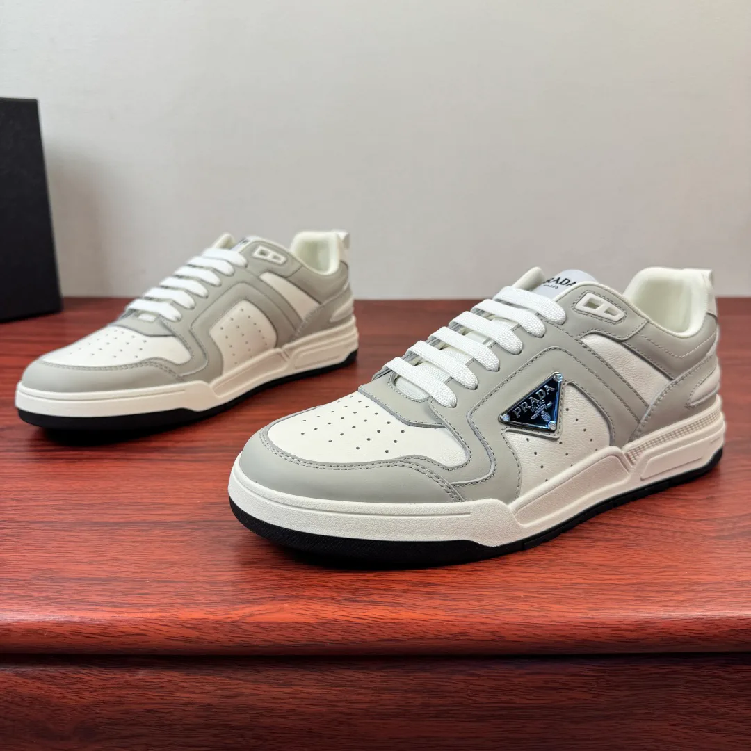 Кроссовки Мужские Prada 13216377