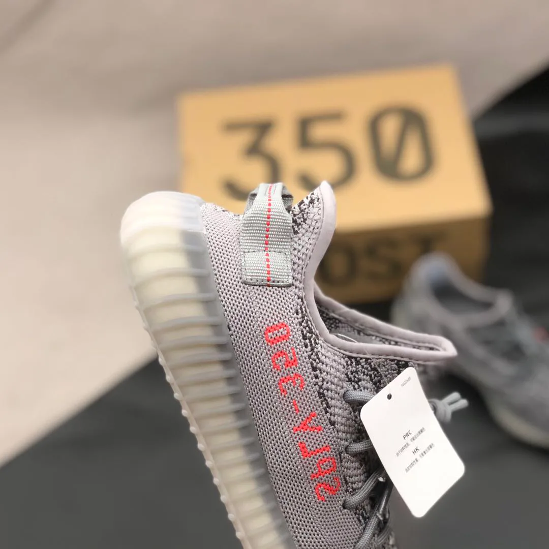 Кроссовки Женские Yeezy 17388164