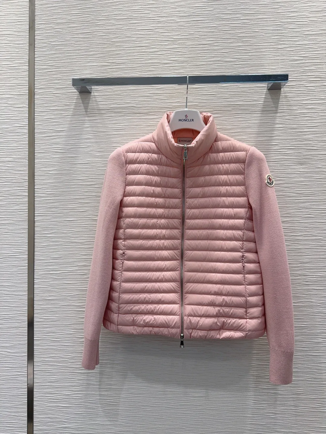Куртки И Пуховики Женские Moncler 20100844