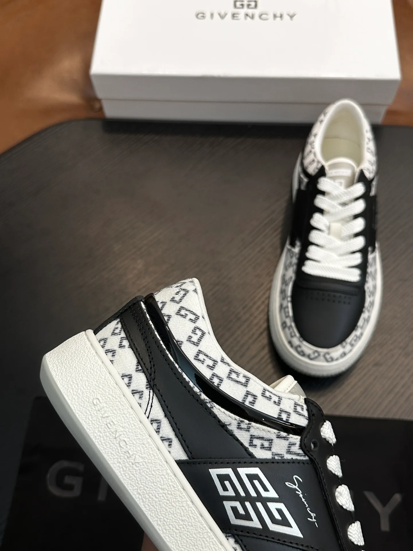 Кроссовки Мужские Givenchy 141442