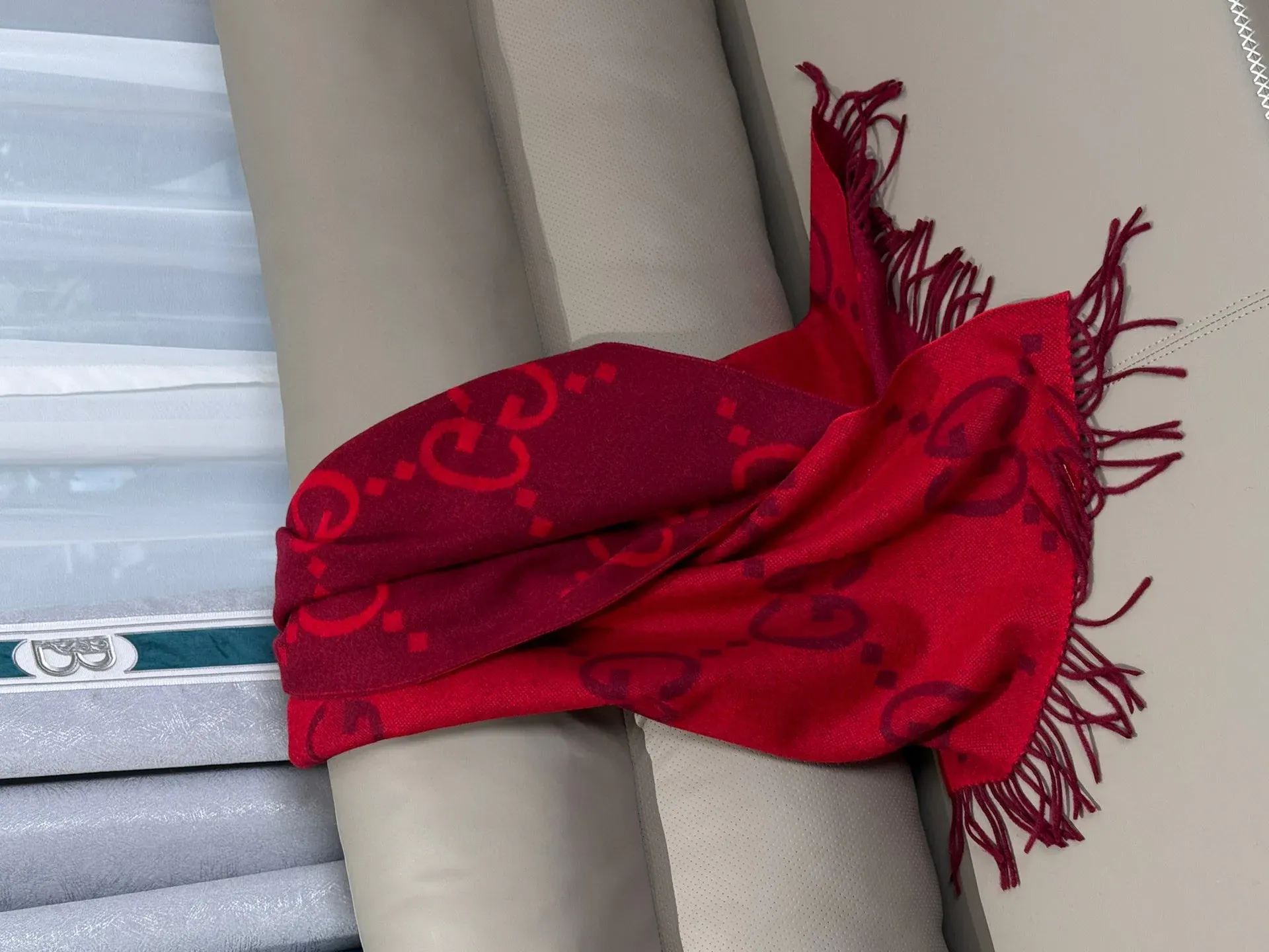 Шарфы Gucci 57095