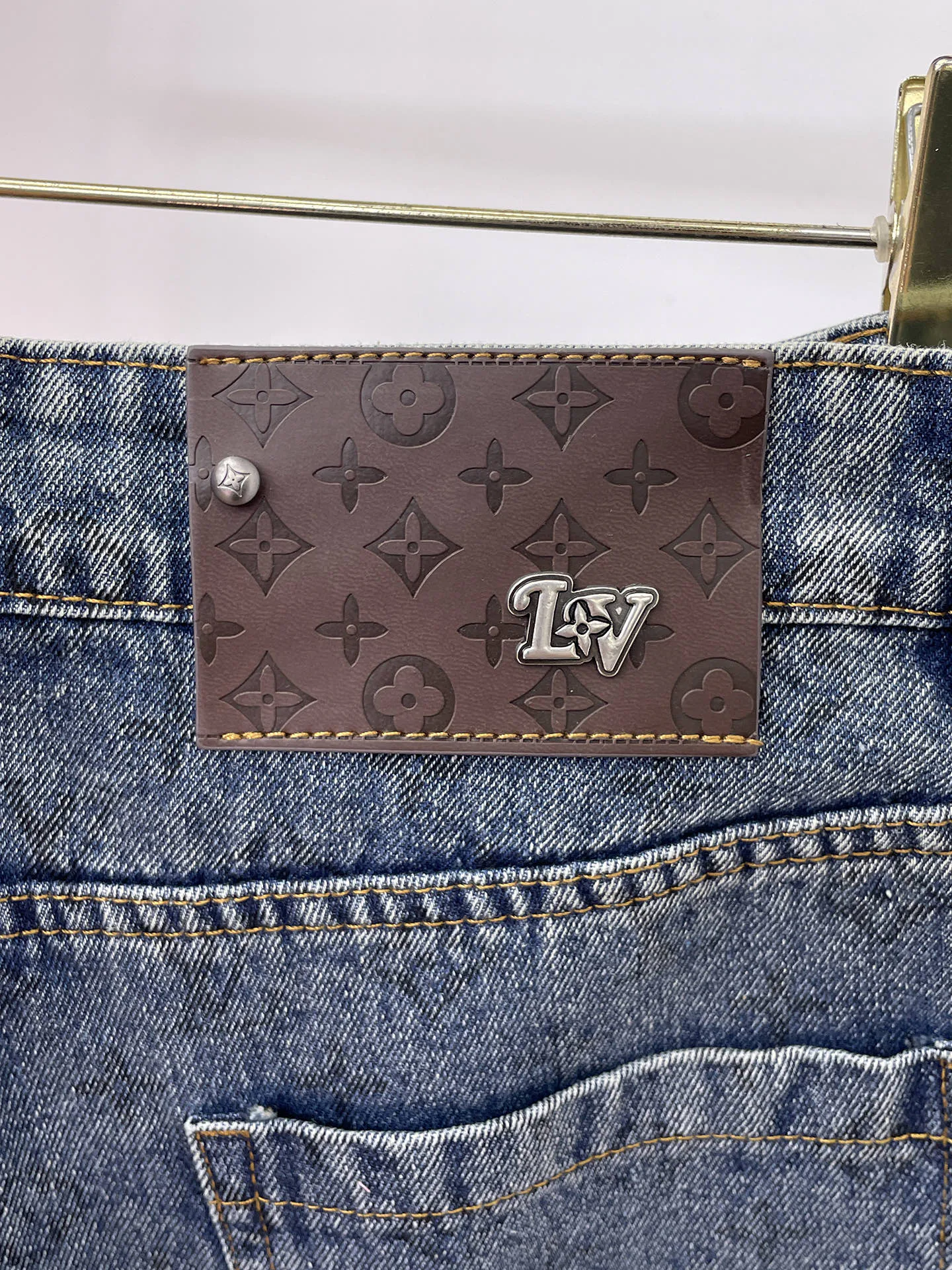 Джинсы Мужские Louis Vuitton 18596807