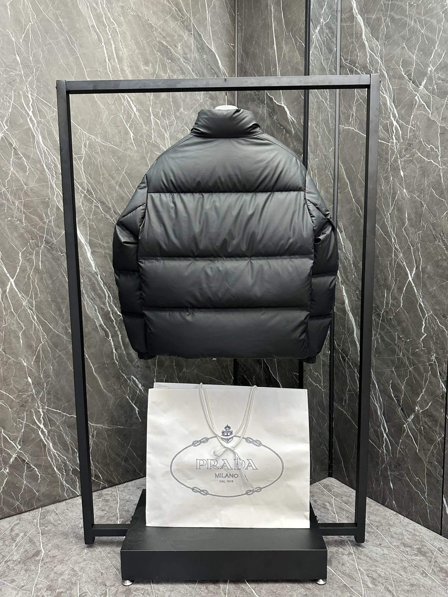 Куртки И Пуховики Мужские Prada 17932035