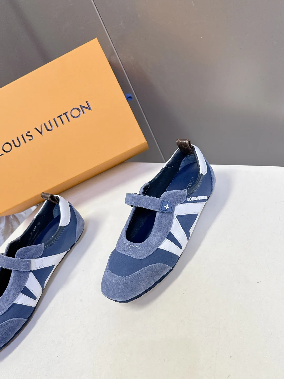 Балетки Женские Louis Vuitton 11152718