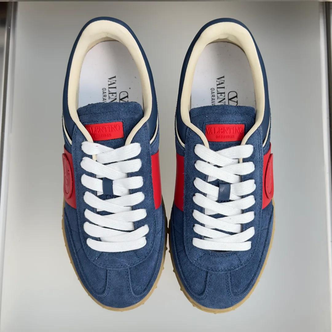 Кроссовки Женские Valentino 19175898