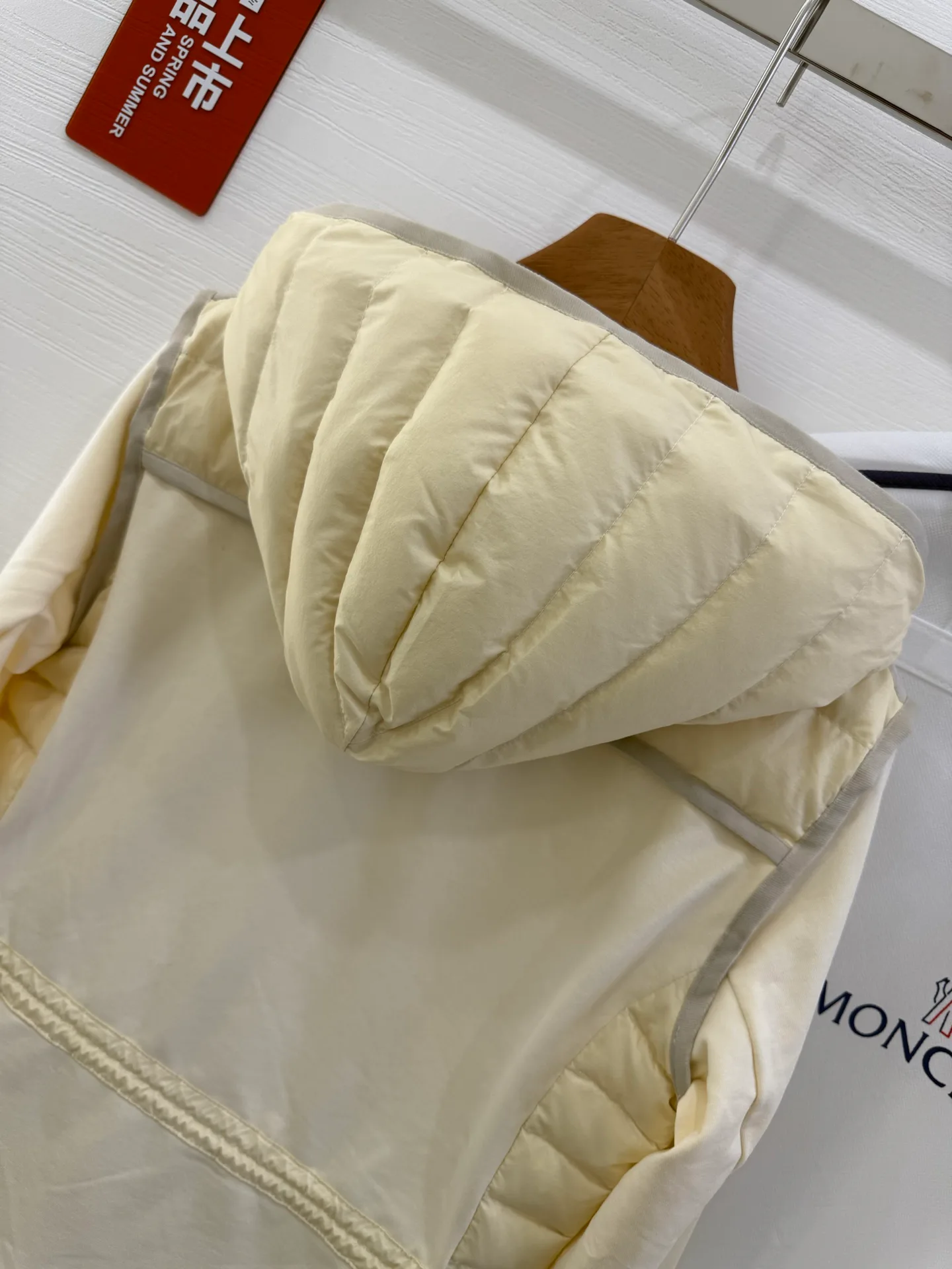 Куртки И Пуховики Женские Moncler 18825201