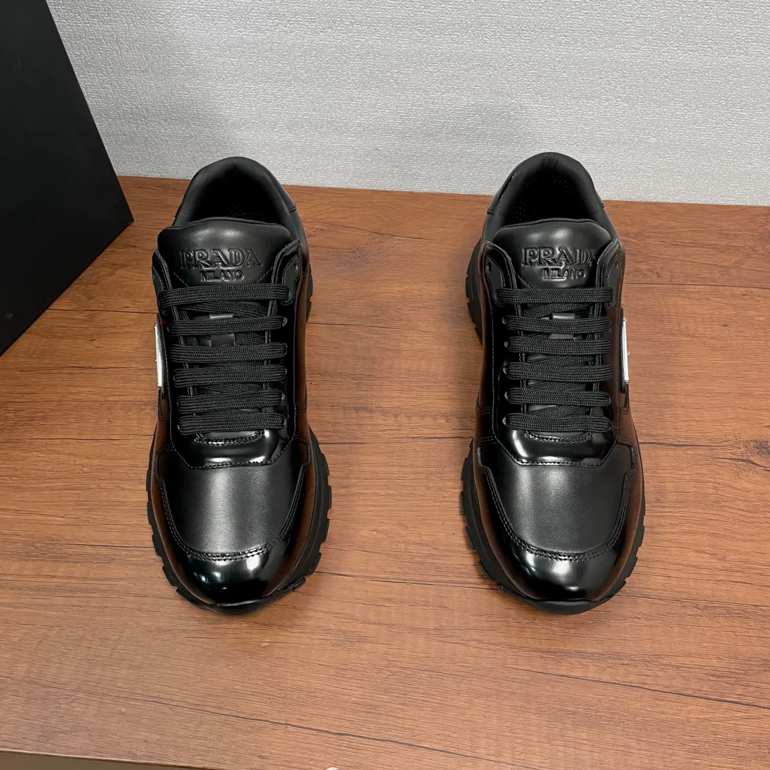 Кроссовки Мужские Prada 12834414