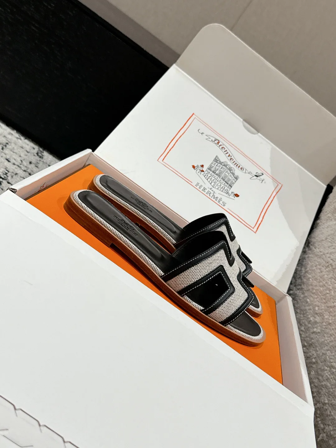 Шлепанцы Женские Hermes 814575