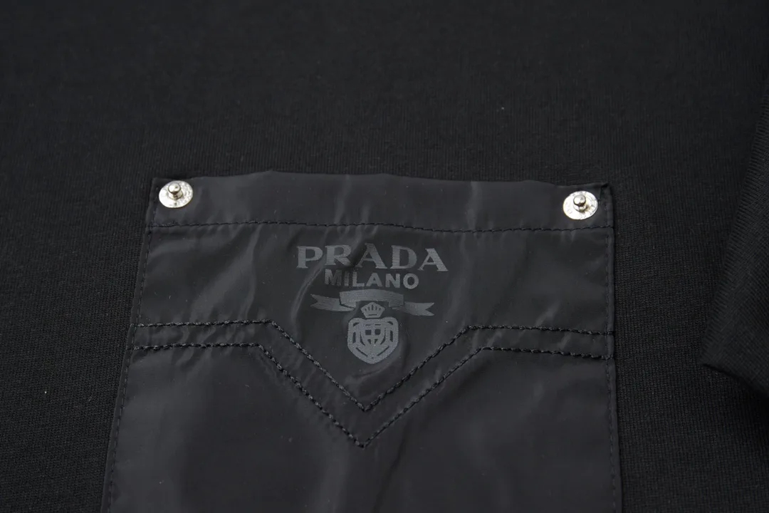 Футболки Женские Prada 10938052