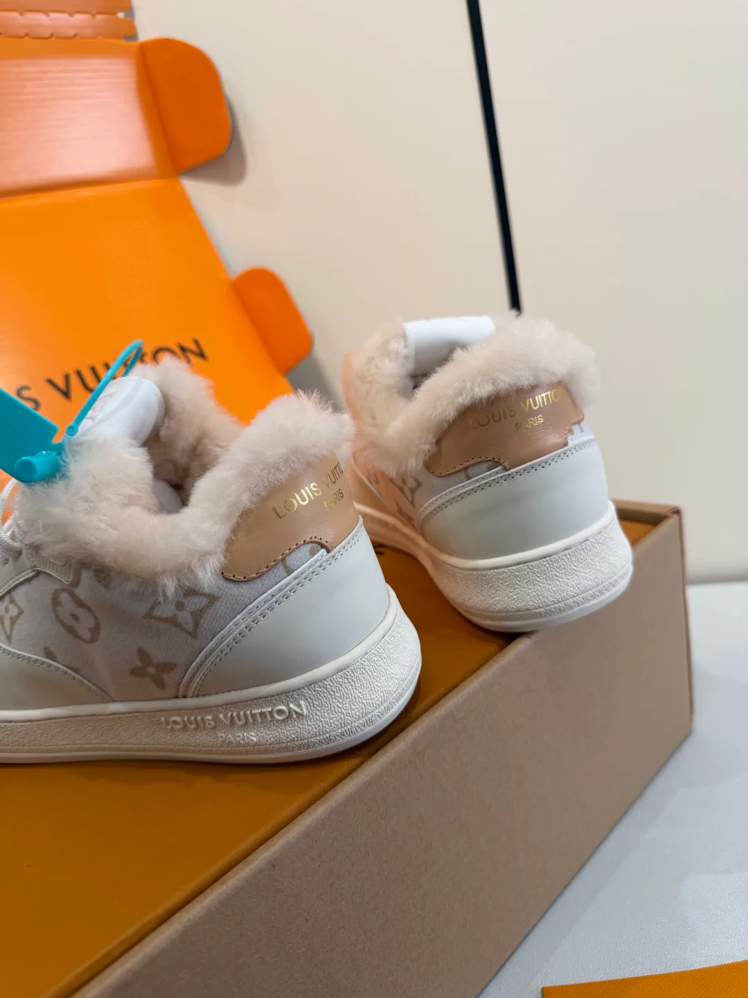 Кроссовки Женские Louis Vuitton 603479