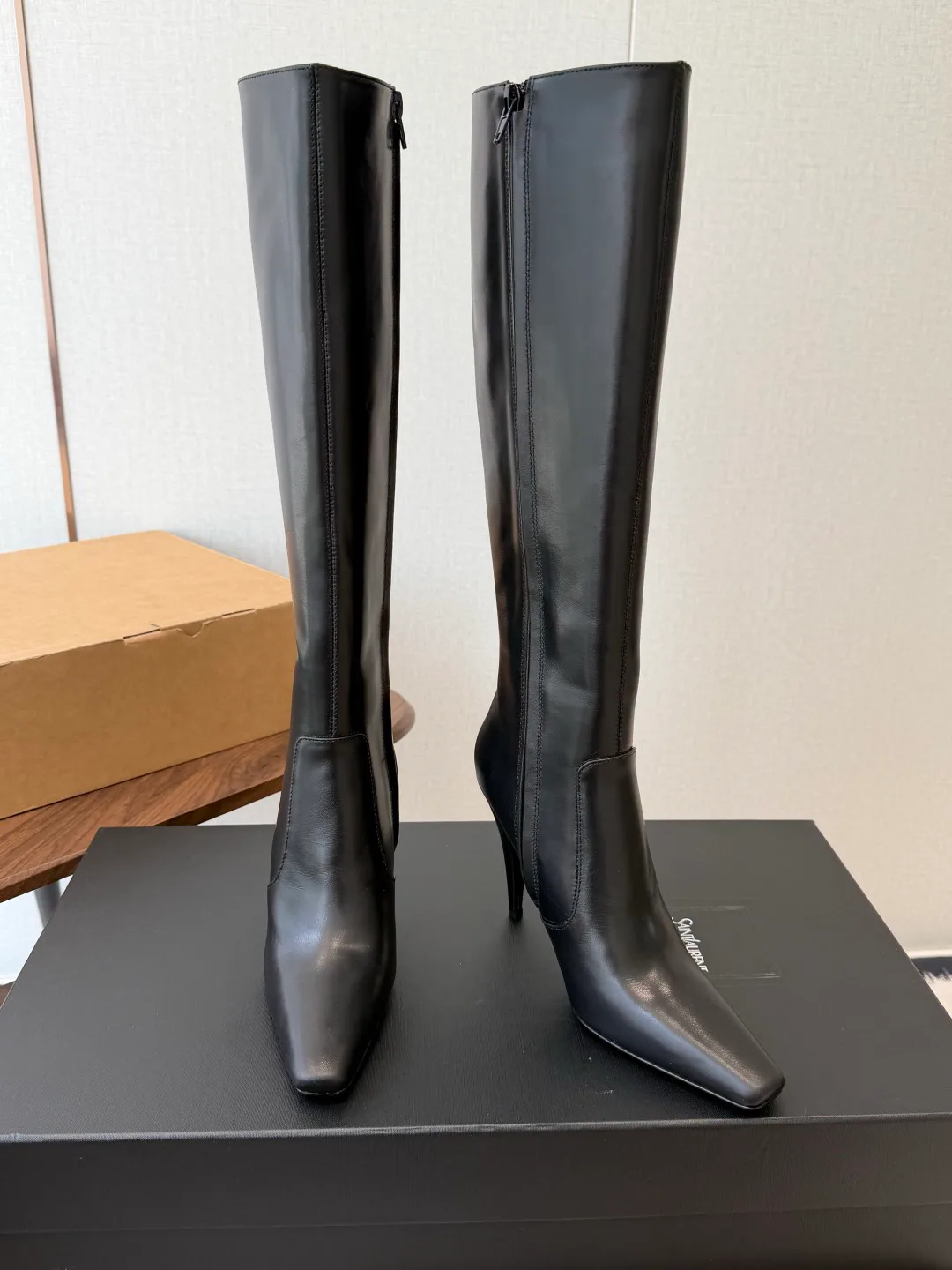 Сапоги Женские Saint Laurent 18796286