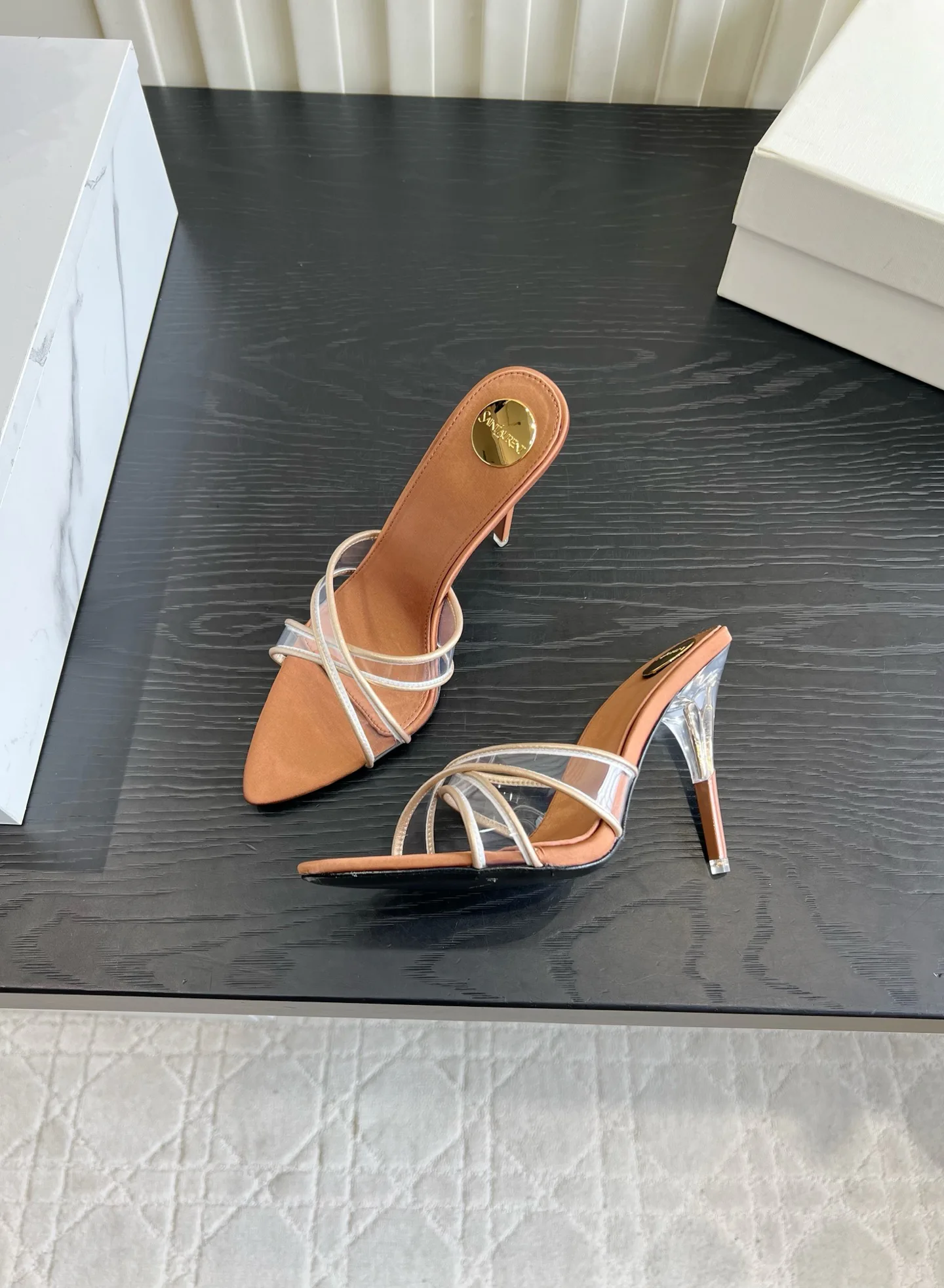Босоножки Женские Saint Laurent 18614252