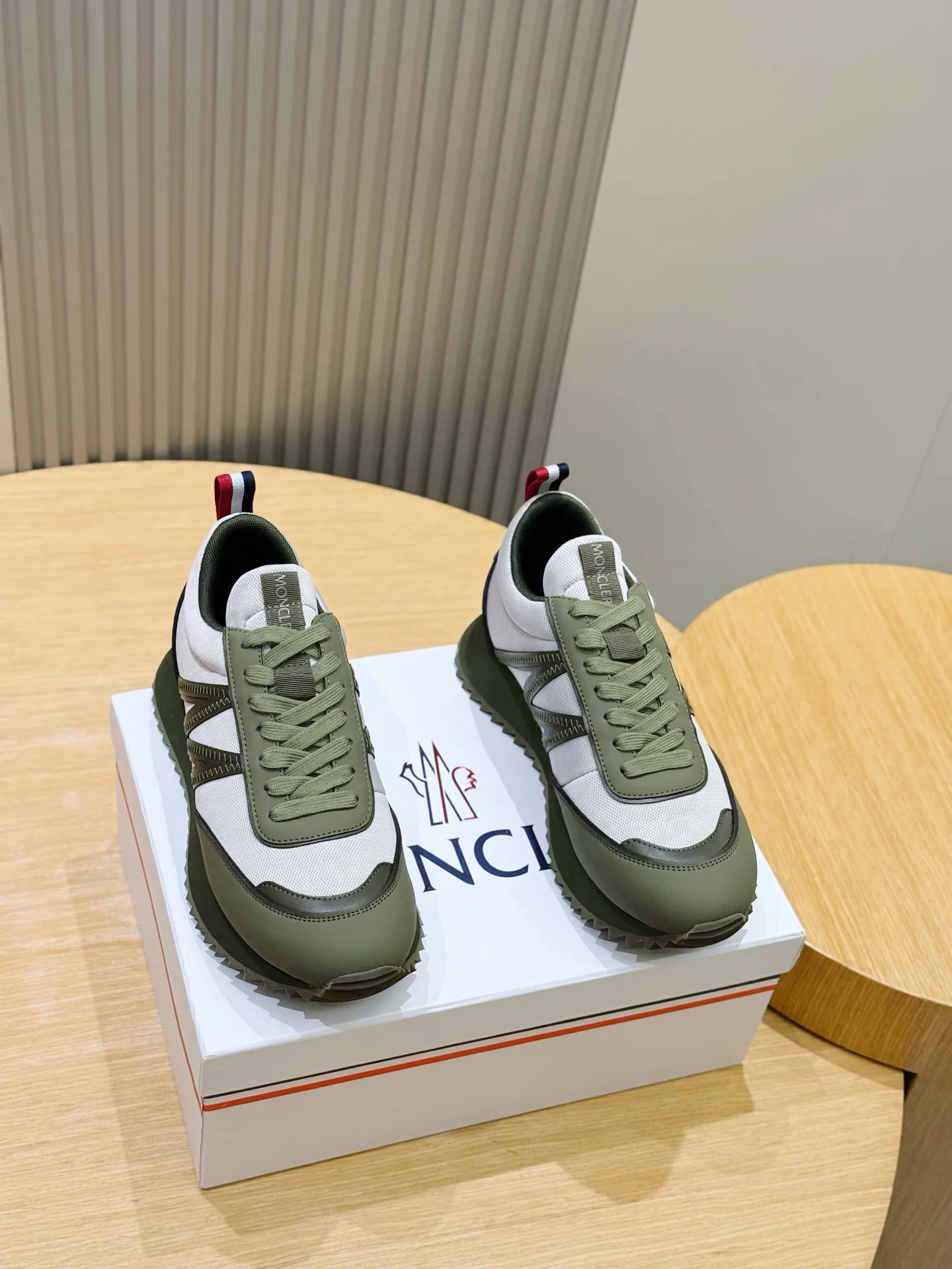 Кроссовки Мужские Moncler 18101511