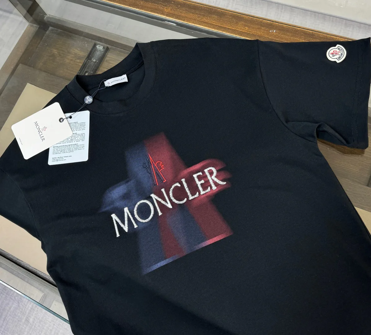 Футболки Женские Moncler 11034772