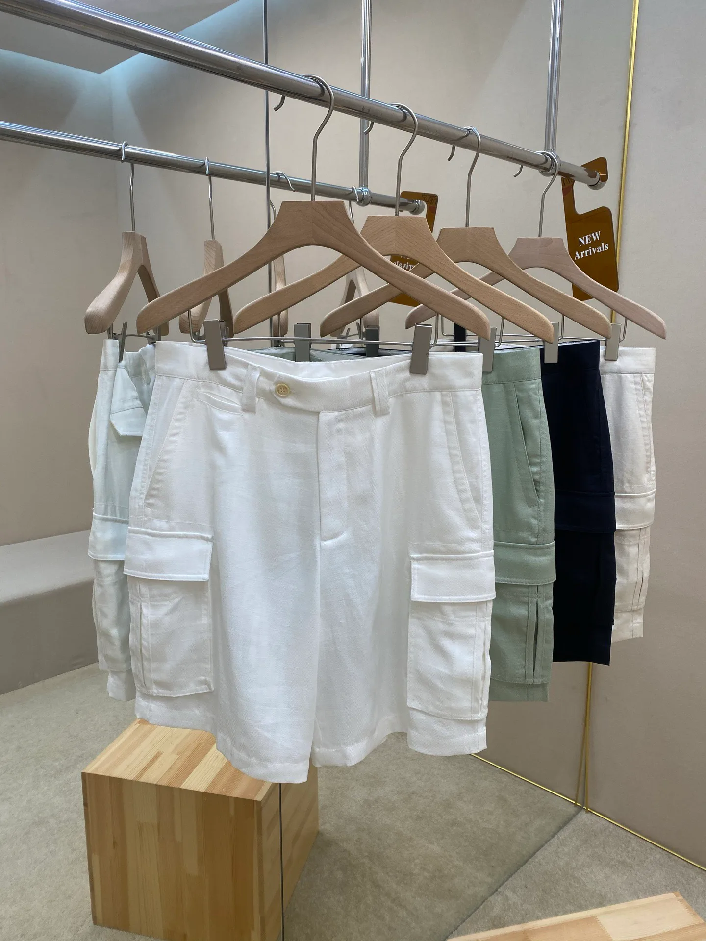 Шорты Женские Brunello Cucinelli 13411692