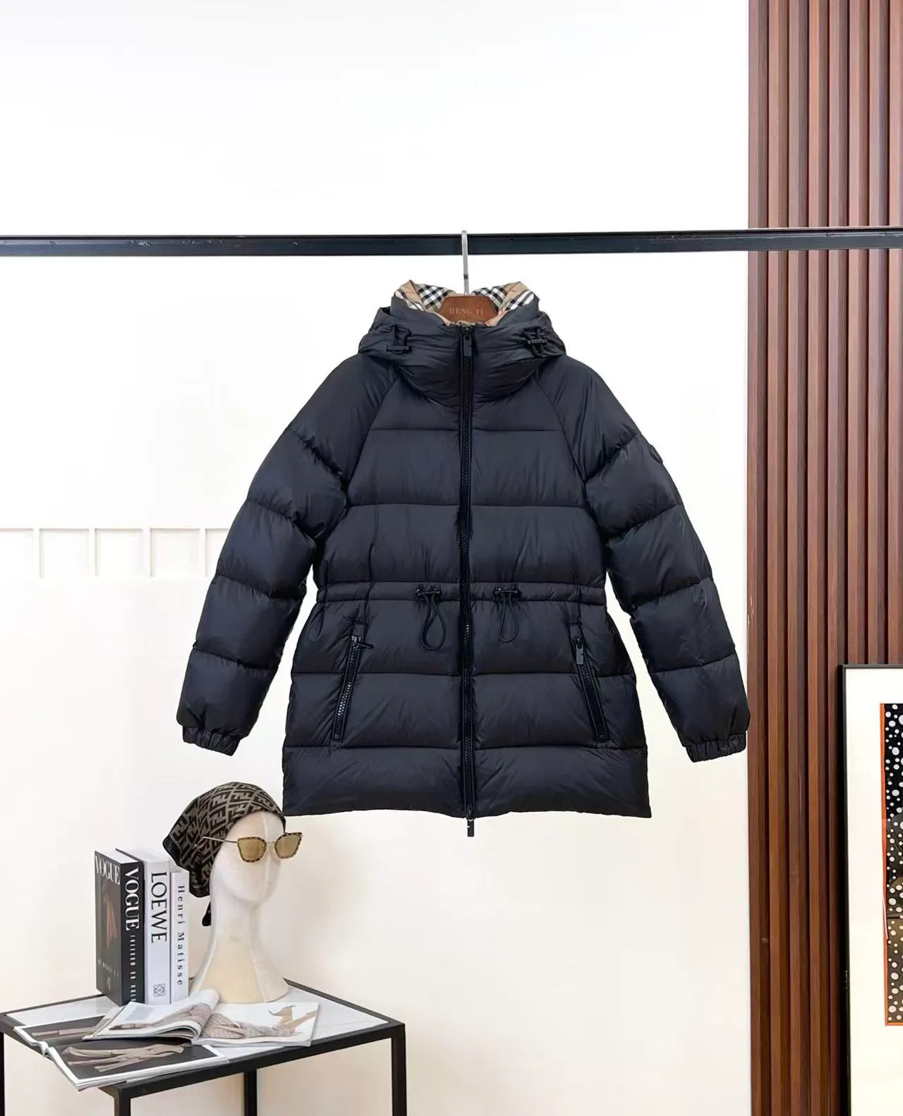 Куртки И Пуховики Женские Burberry 18274220