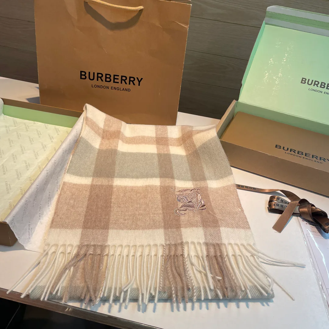 Шарфы Burberry 1303499