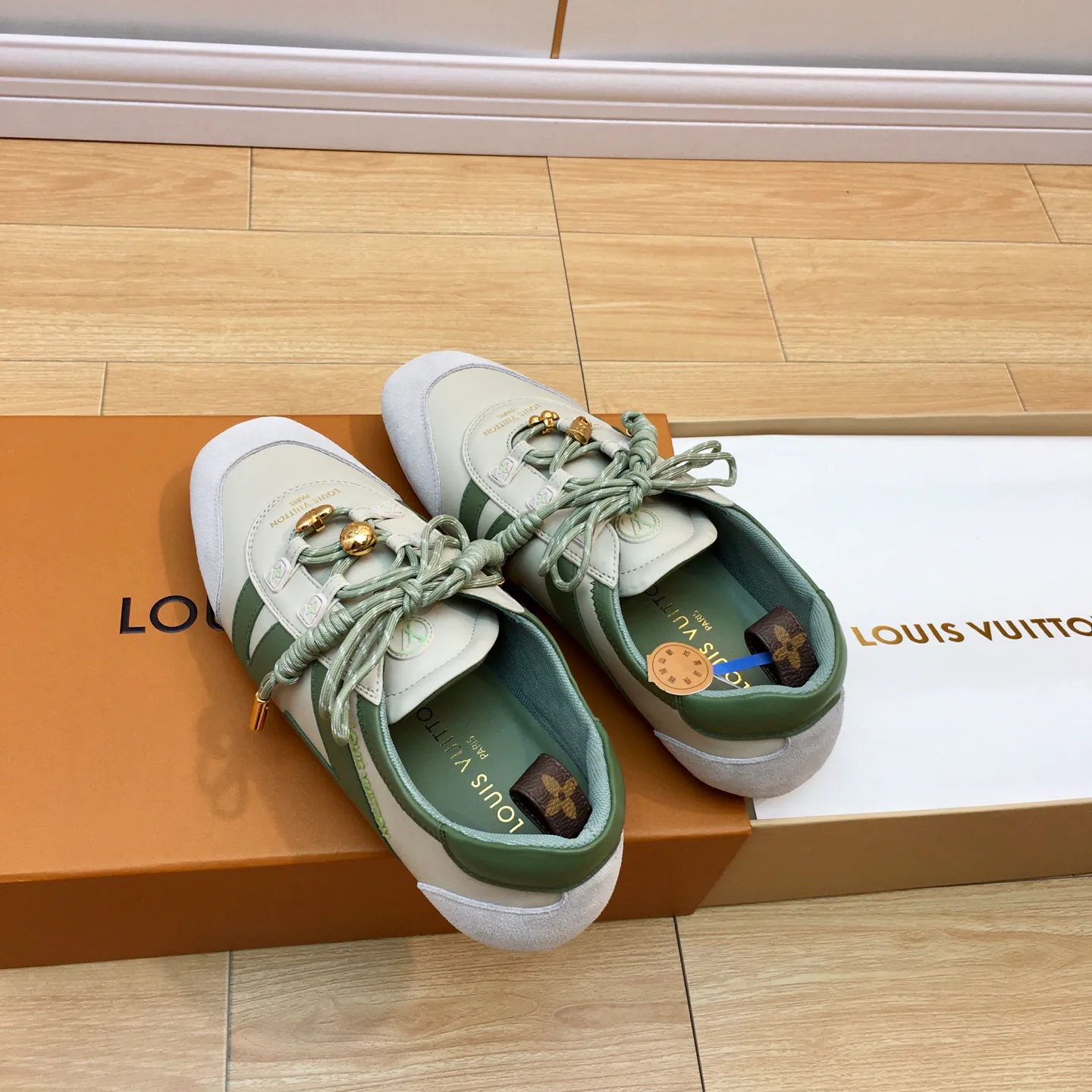 Кроссовки Женские Louis Vuitton 1590947