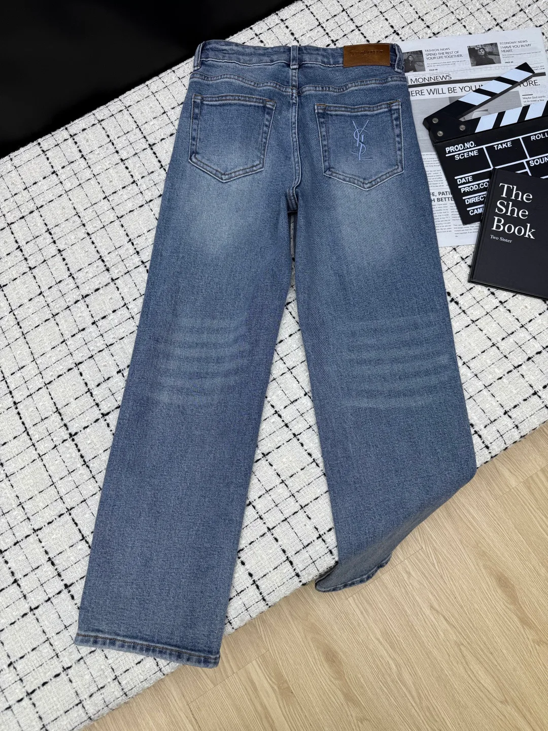 Джинсы Женские Saint Laurent 18864298