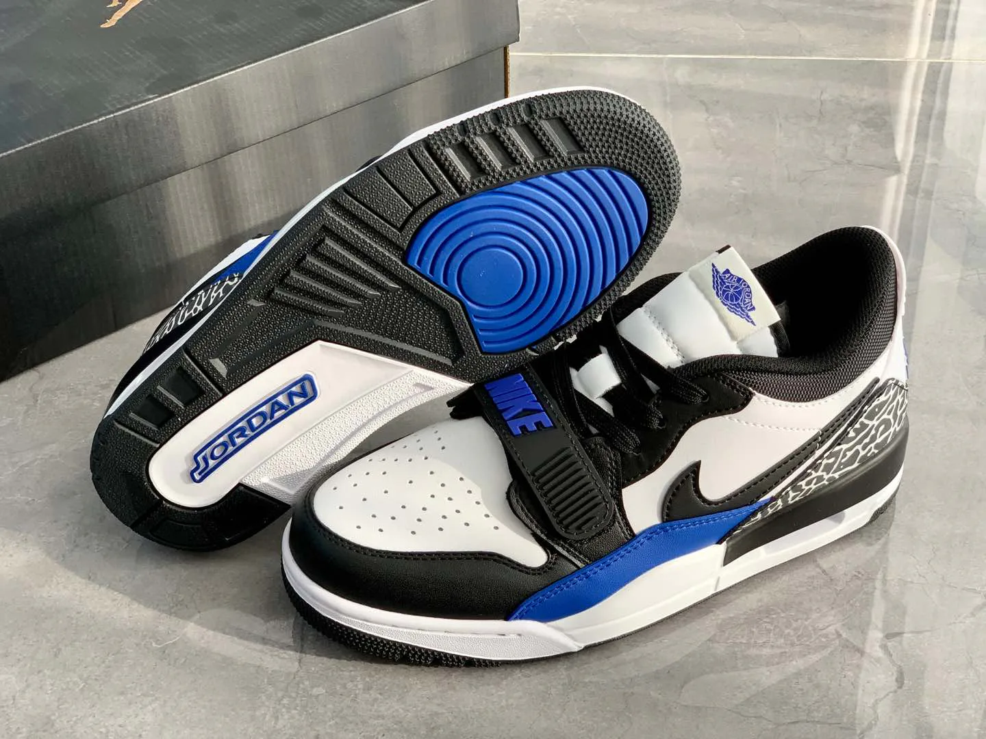 Кроссовки Мужские Nike 4282