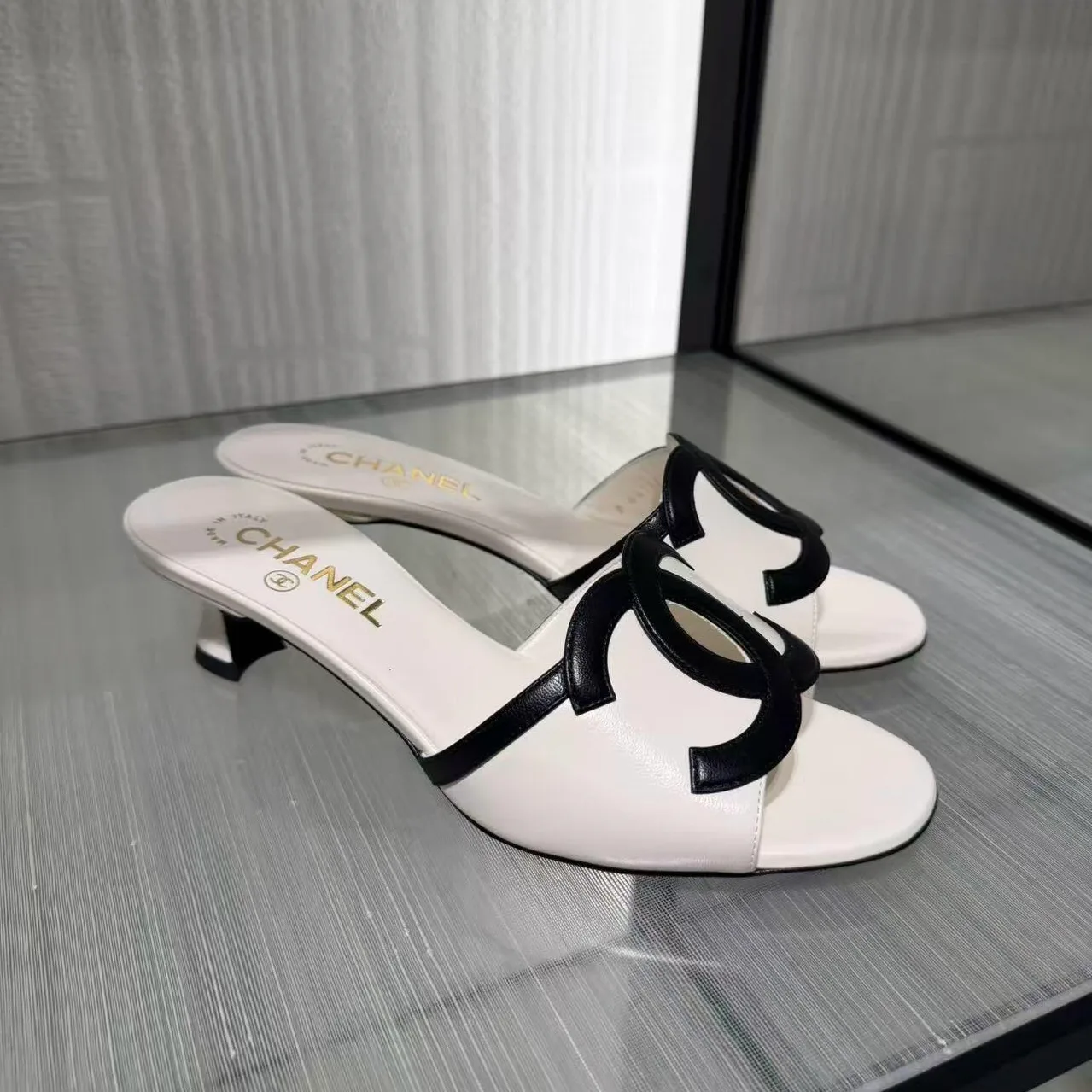 Кошельки Chanel 11571382