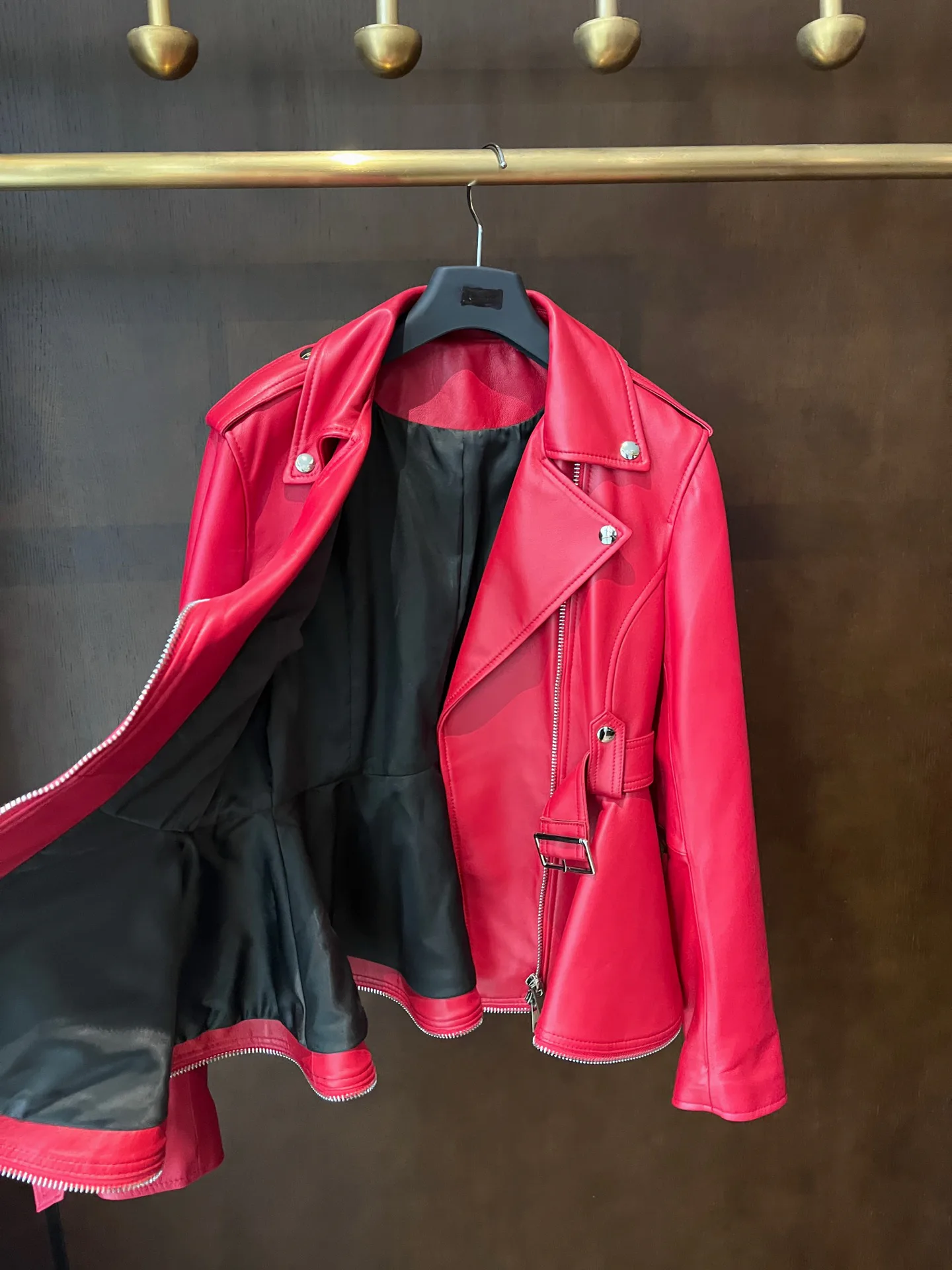 Кожаные Куртки И Дублёнки Женские Chanel 9101625