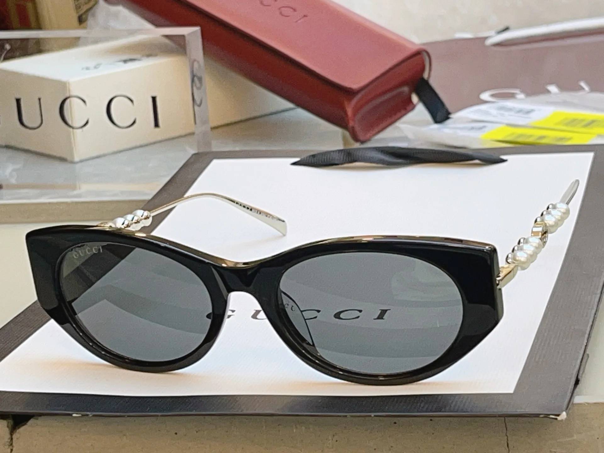 Очки Gucci 17428236