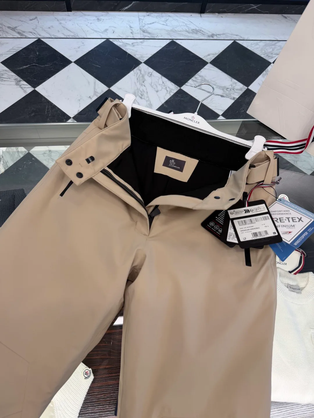 Брюки Женские Moncler 1383468