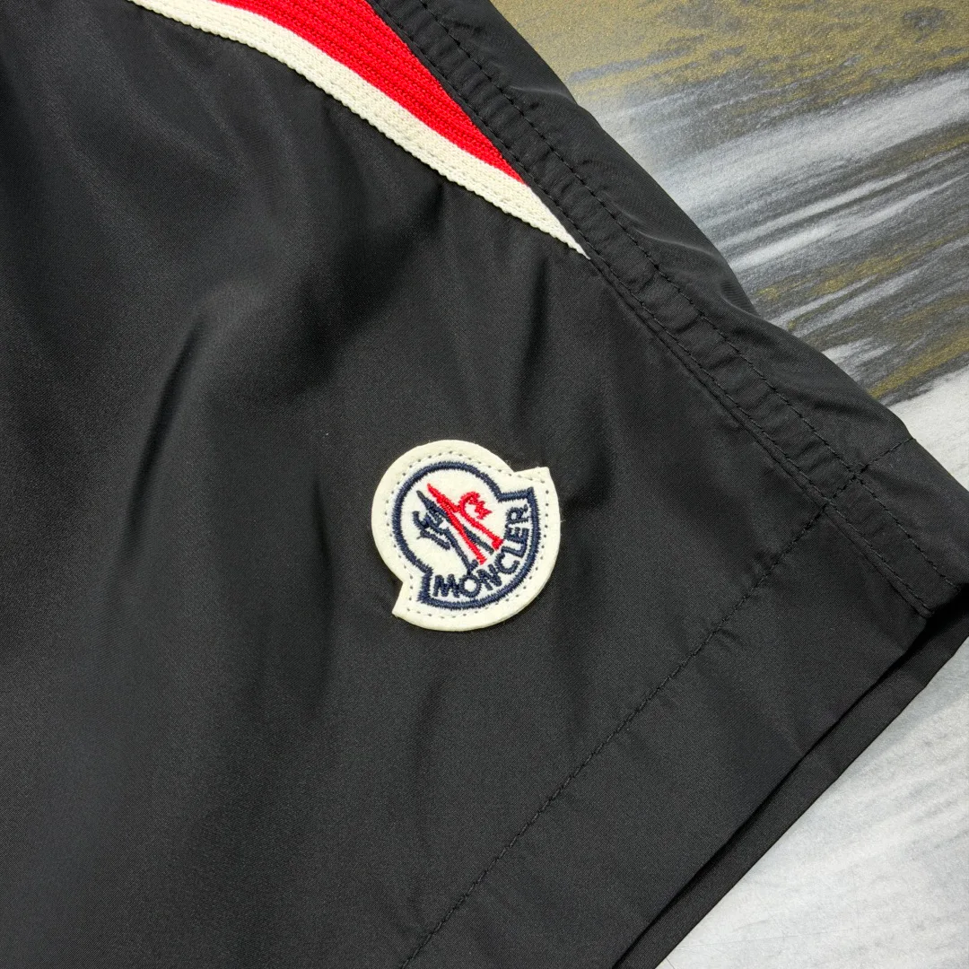 Шорты Мужские Moncler 12231097
