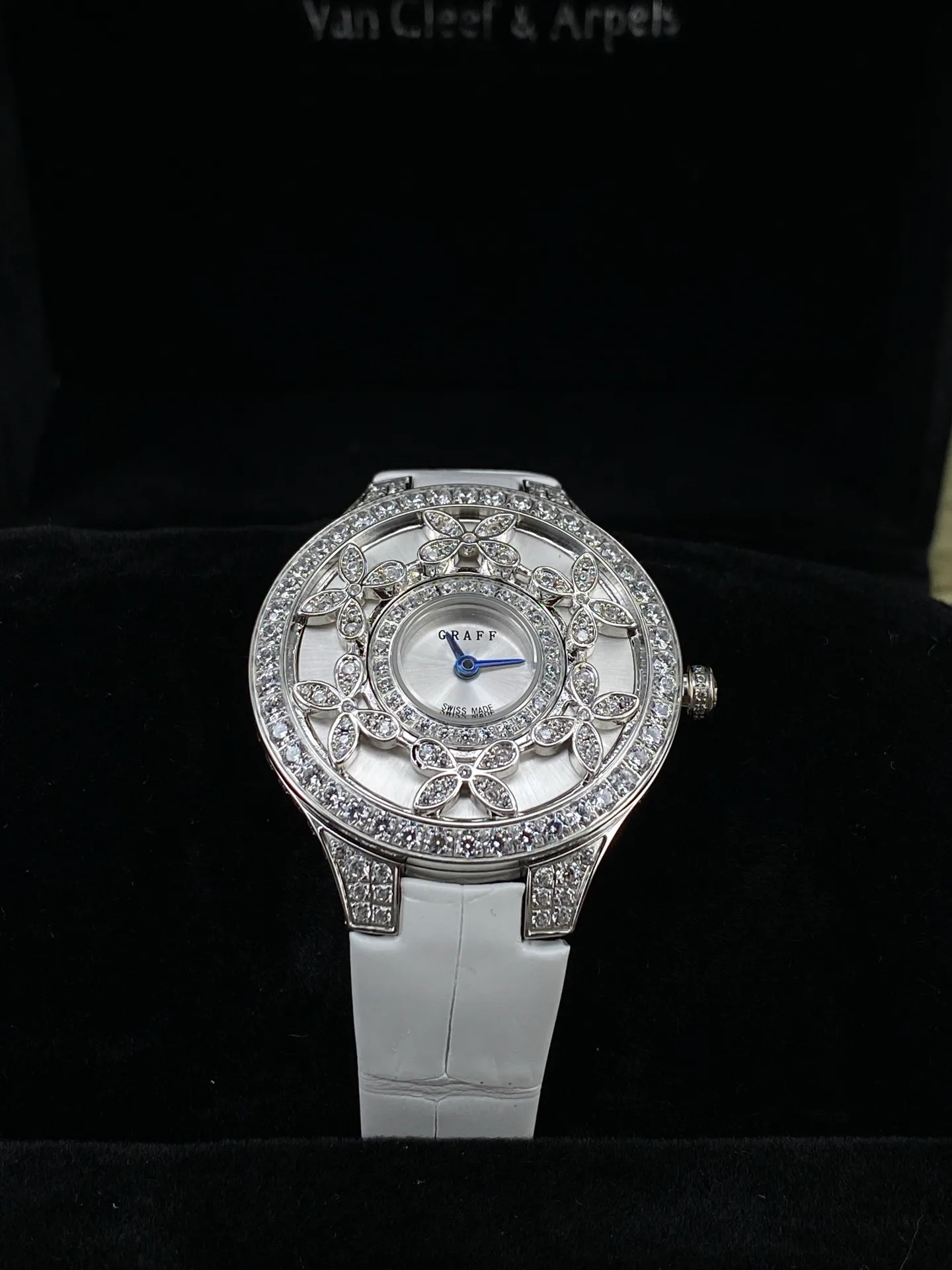 Часы Женские Graff 1540208