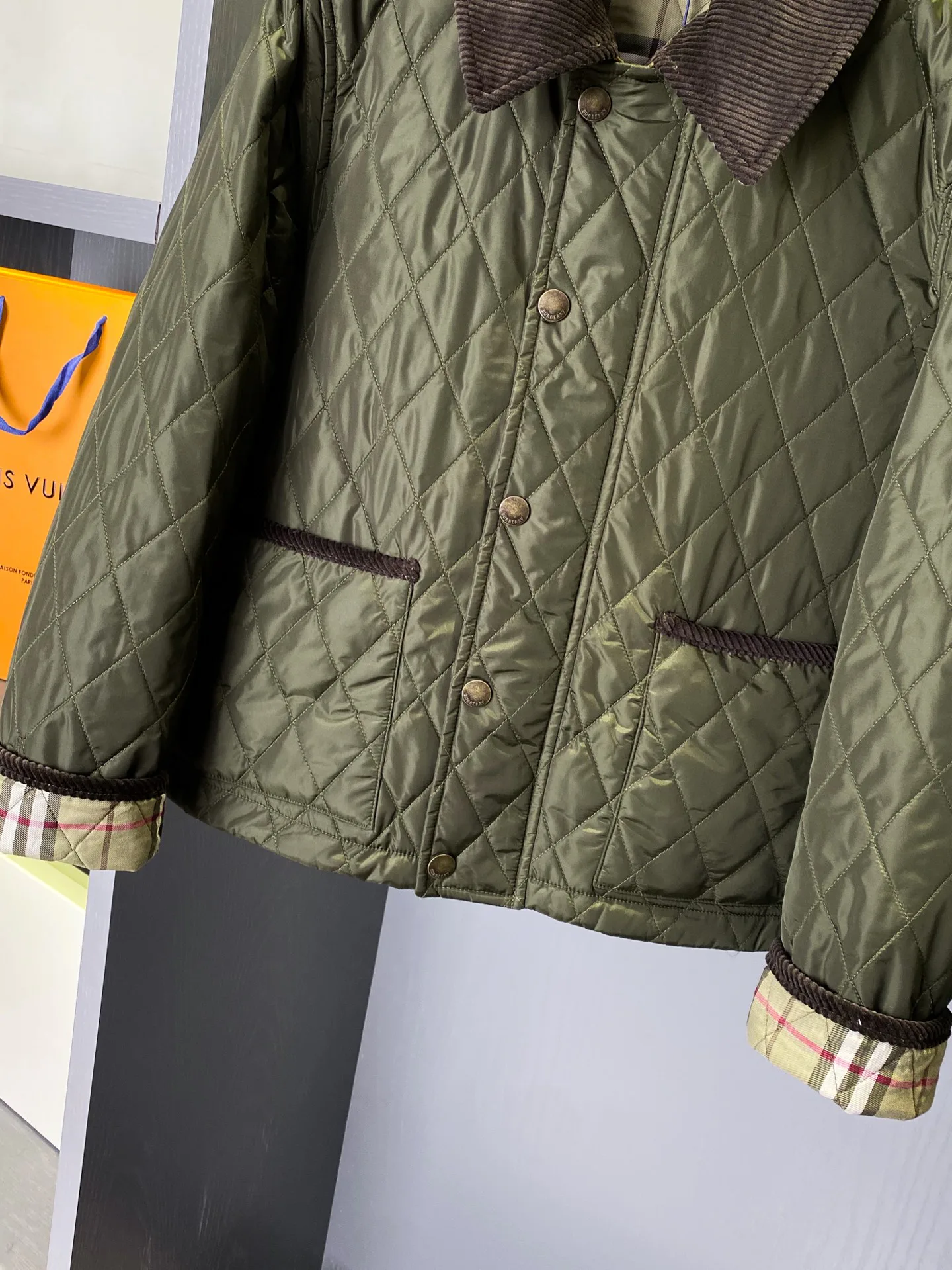 Куртки И Пуховики Женские Burberry 18513002