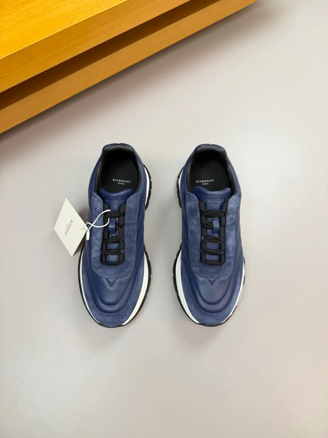 Кроссовки Женские Givenchy 498026