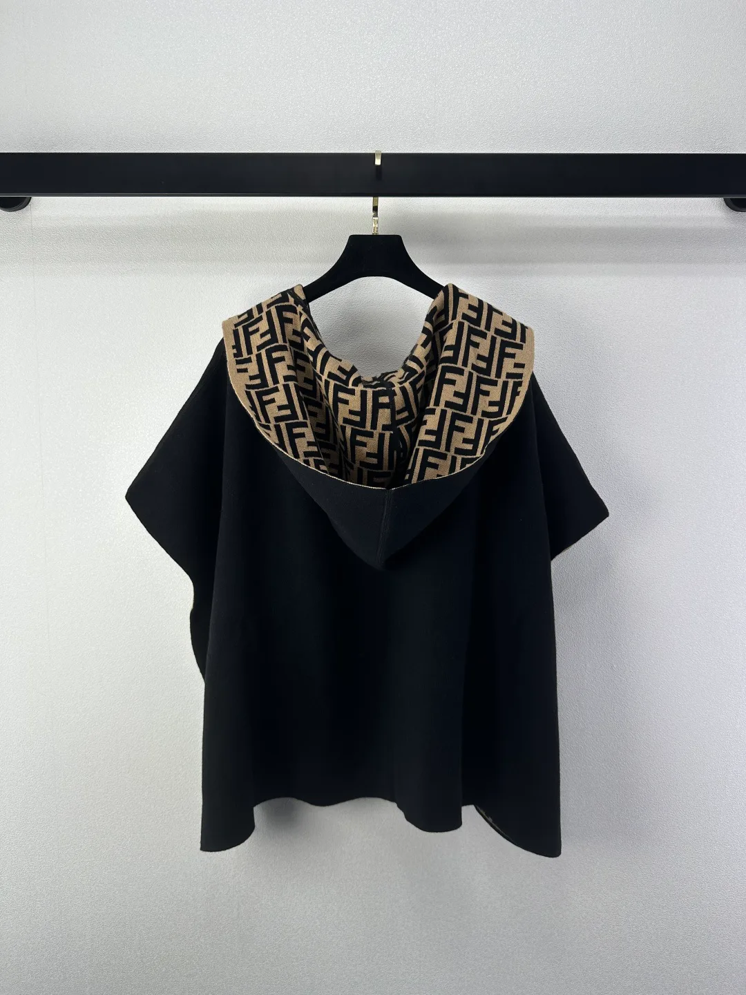 Джемперы И Свитеры Женские Fendi 17953715