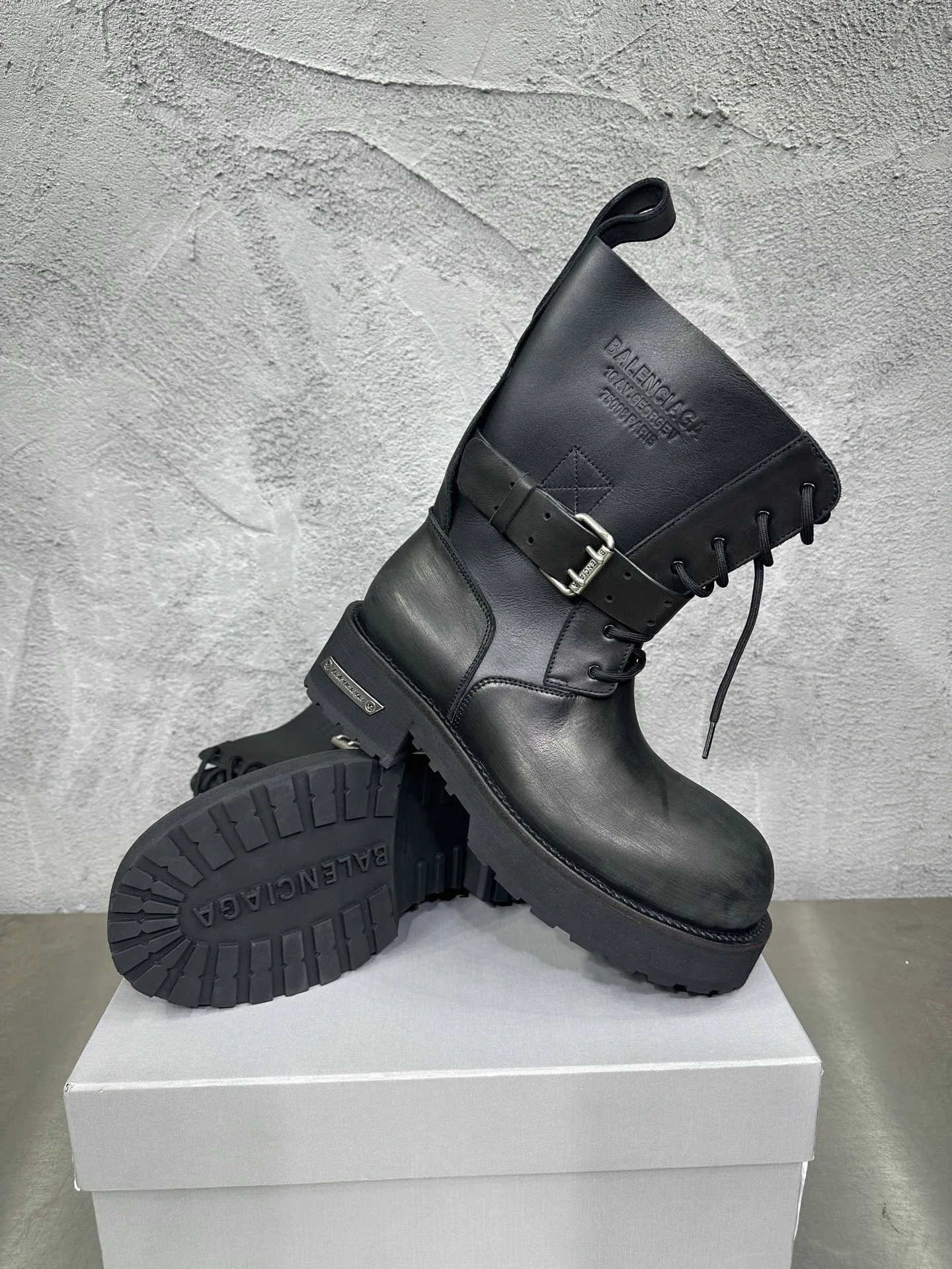 Ботинки Мужские Balenciaga 19688080