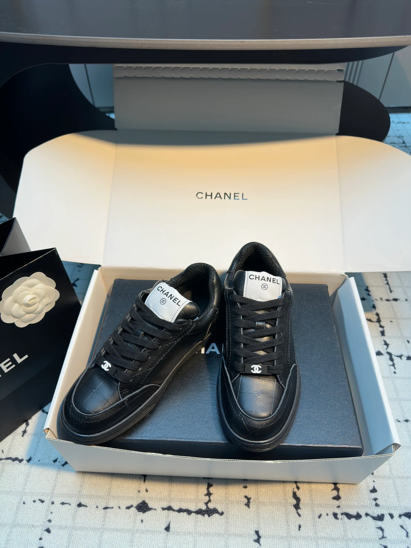 Кроссовки Женские Chanel 10468527