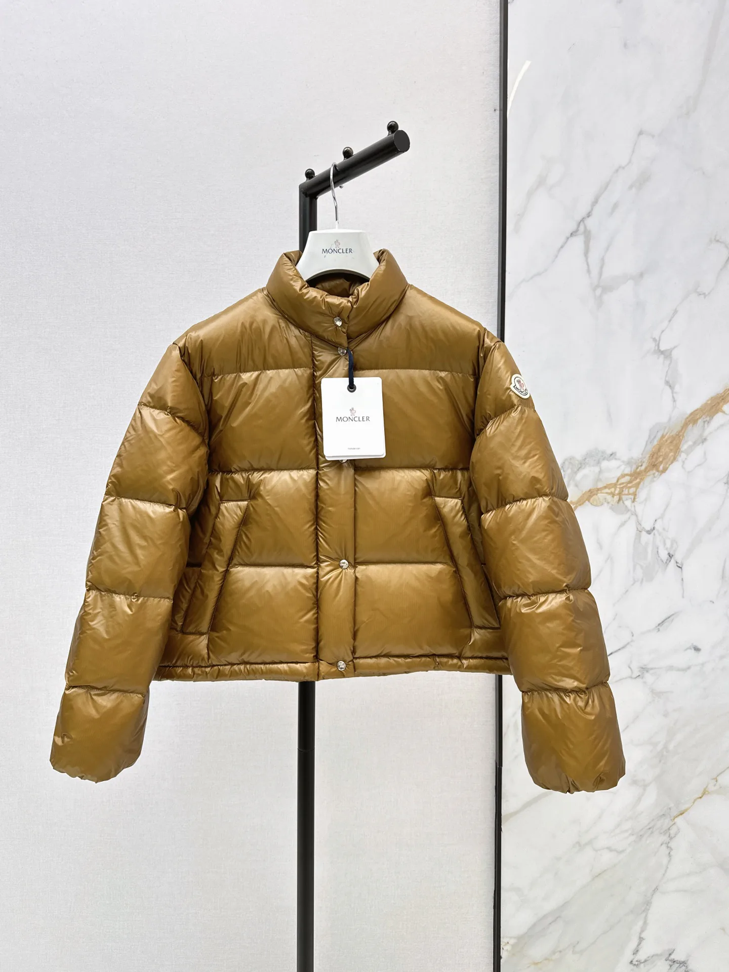 Куртки И Пуховики Женские Moncler 18657331